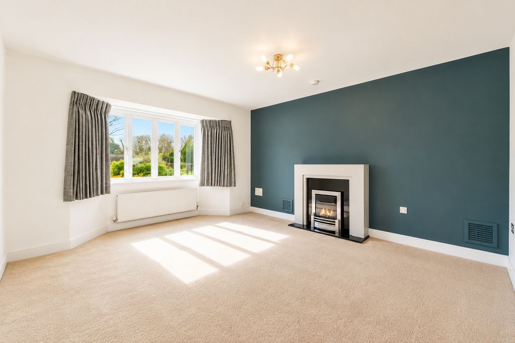 Property photo 3 of 31 Picture No. 03