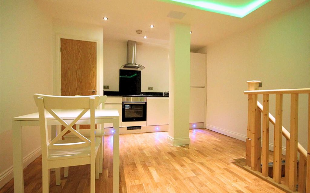 Property photo 1 of 3 Falconar House Kitchen Dining