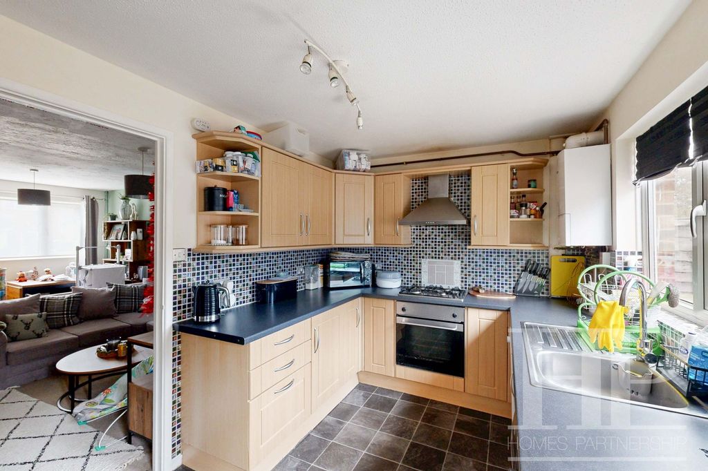 Property photo 3 of 11