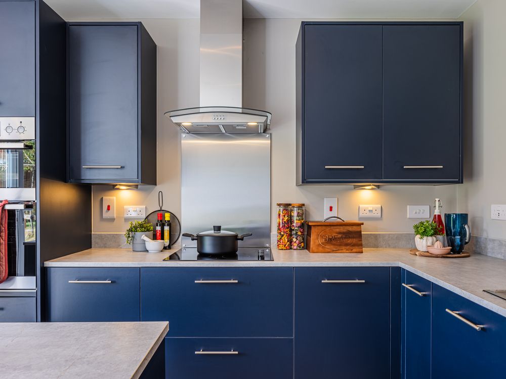 Property photo 2 of 9 Warwick - Kitchen - 75215