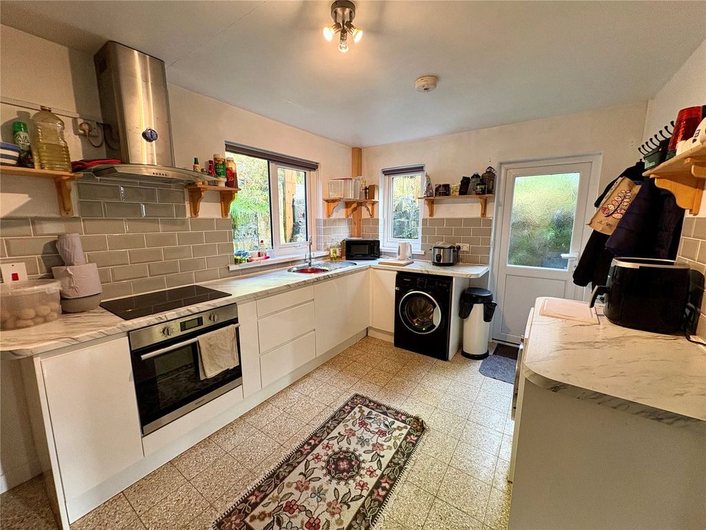 Property photo 3 of 19 Picture No. 11