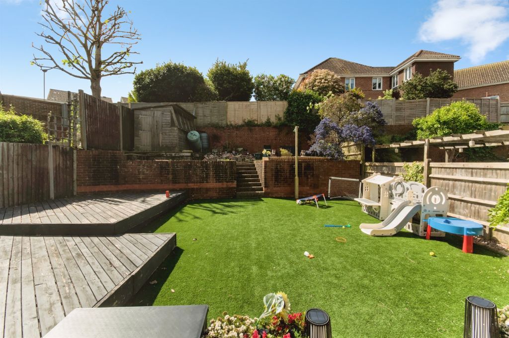 Property photo 3 of 18