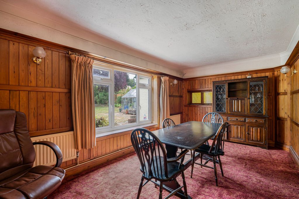 Property photo 3 of 18