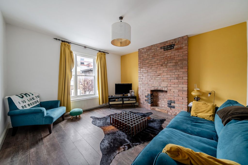 Property photo 2 of 13 Picture No. 01