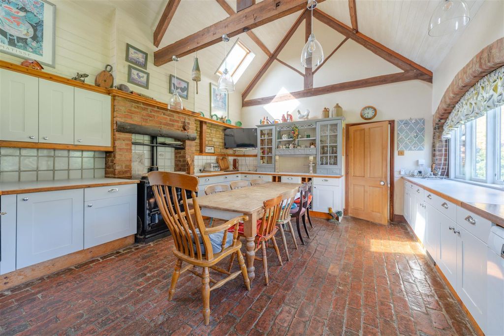 Additional image 8 of 4 bed barn conversion for saleBoughton Grange, Northampton NN2