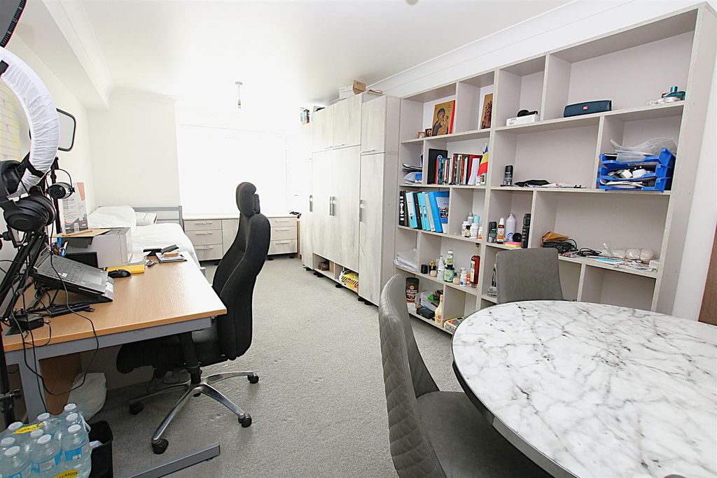 Property photo 2 of 8 Img_6851.Jpg