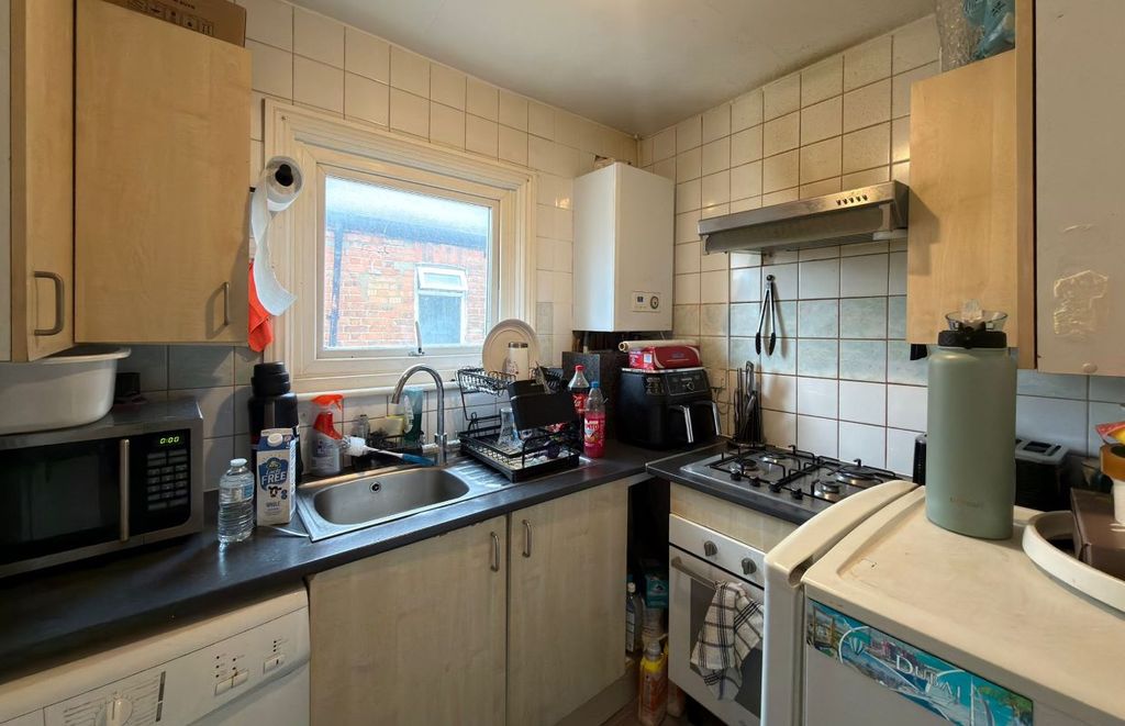 Property photo 2 of 6