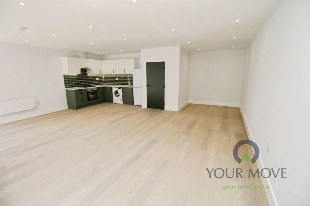 Property photo 1 of 5 Lounge/Kitchen/Bed