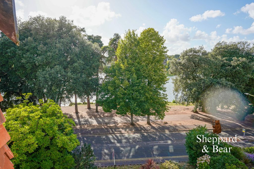 Property photo 2 of 41 Exterior