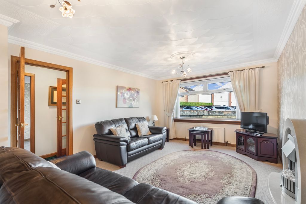 Property photo 2 of 26