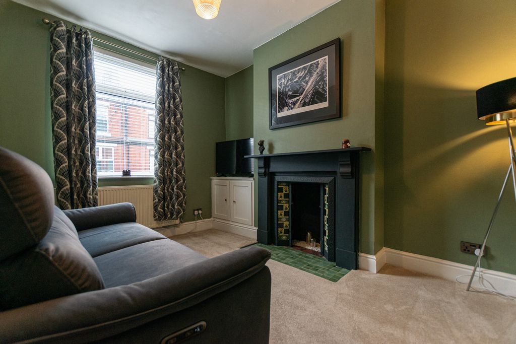 Property photo 2 of 15