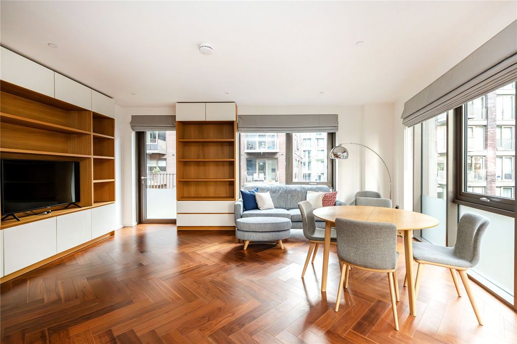 Property photo 2 of 21 Picture No. 28