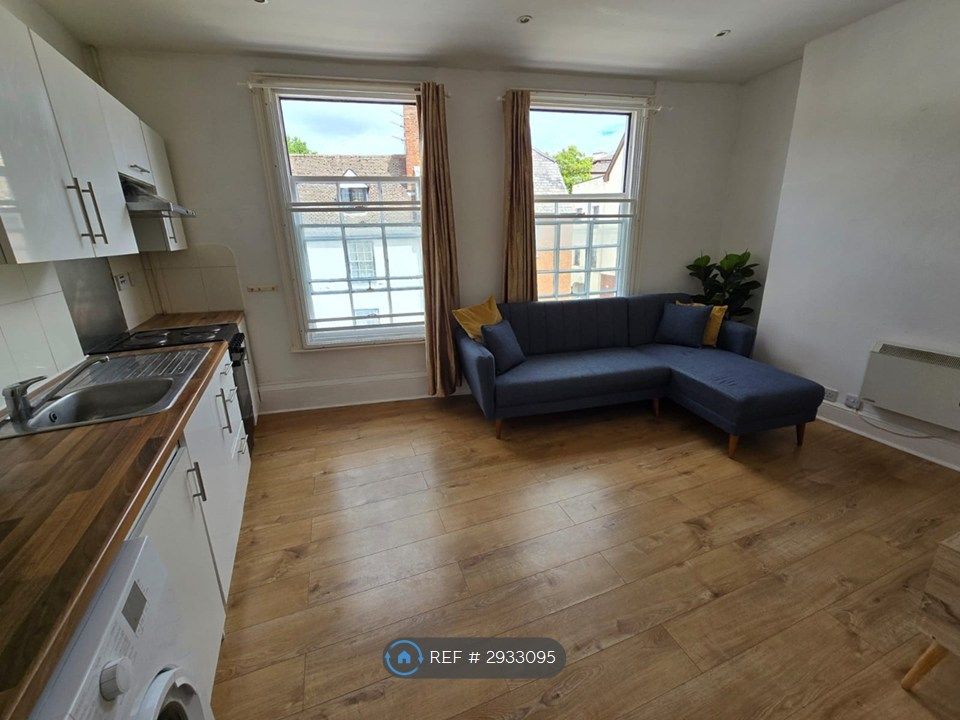 Property photo 3 of 5