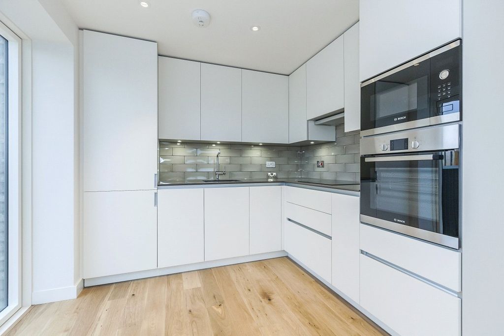 Property photo 2 of 6 Picture No. 06