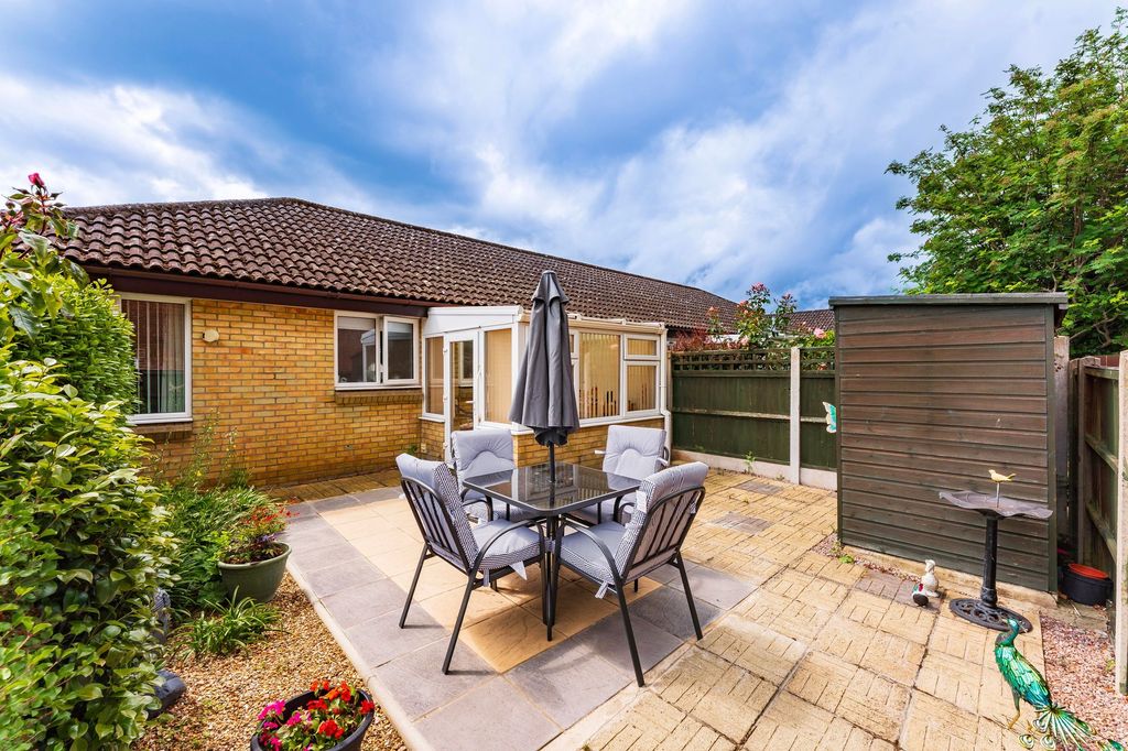 Property photo 2 of 17