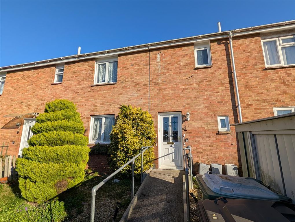 Property photo 1 of 17 Front