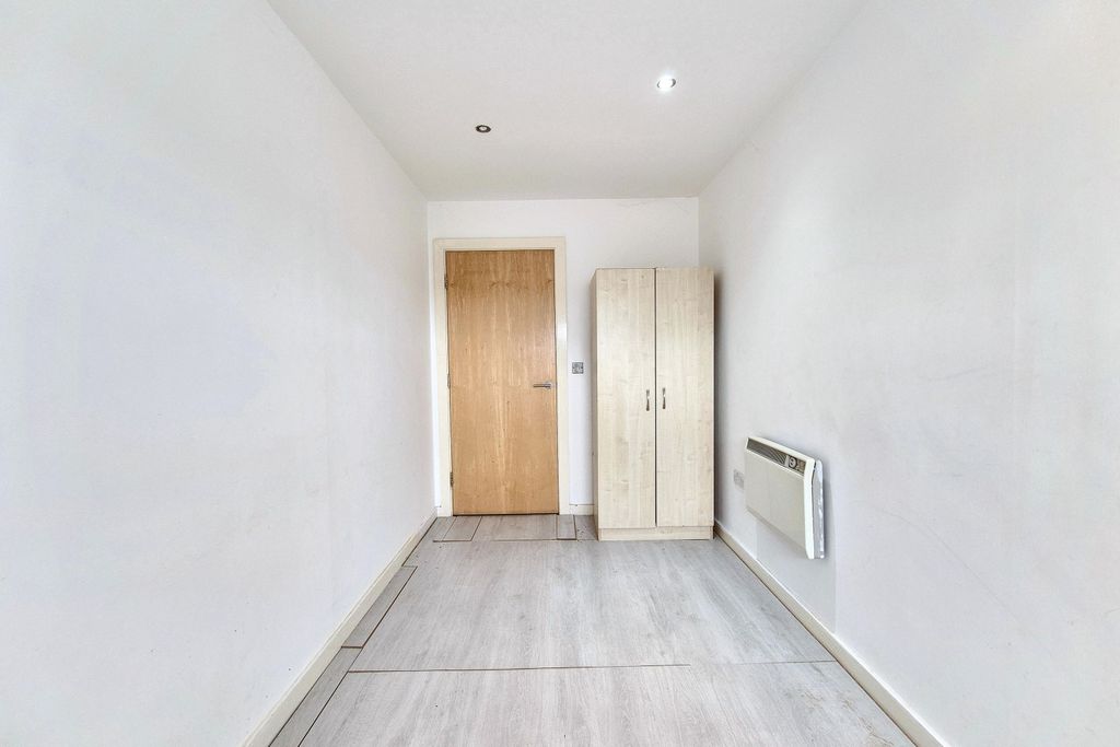 Property photo 2 of 14 Flat 102, 44 Pall Mall, Liverpool, Merseyside, L3 6En