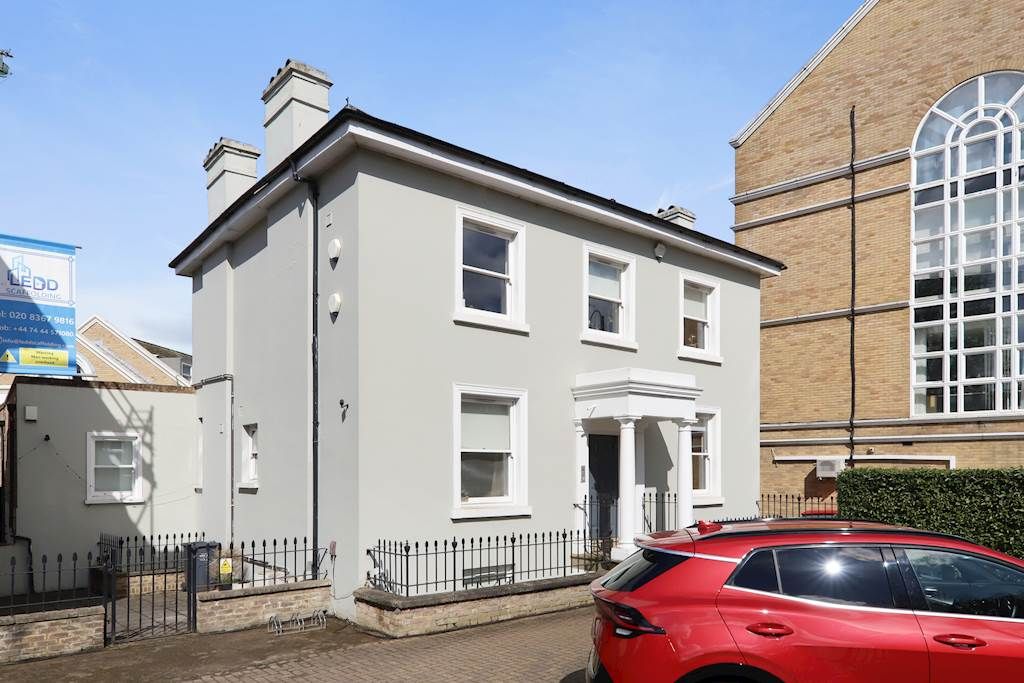 Property photo 1 of 12 15-5F5Bjhhgll - Flat 2, 104 Church Road - 45 (1)-S