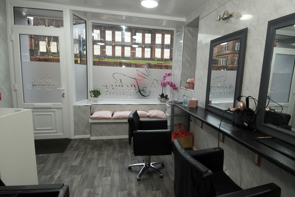 Property photo 2 of 55