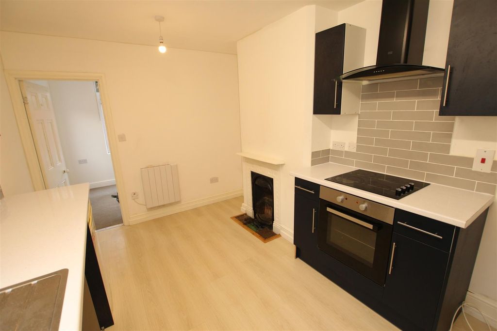 Property photo 3 of 6 Img_1044.Jpg
