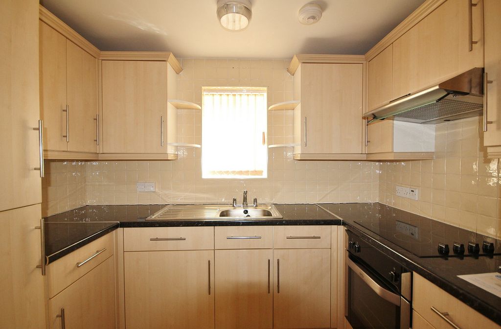 Property photo 3 of 6
