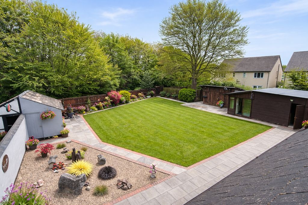 Property photo 2 of 16 Picture No. 26