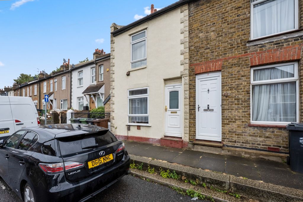 Property photo 1 of 25 5168560