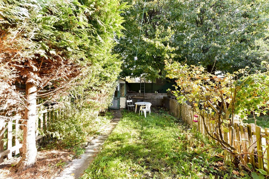 Property photo 3 of 7 73 Gosport Road-14_Resized.Jpg