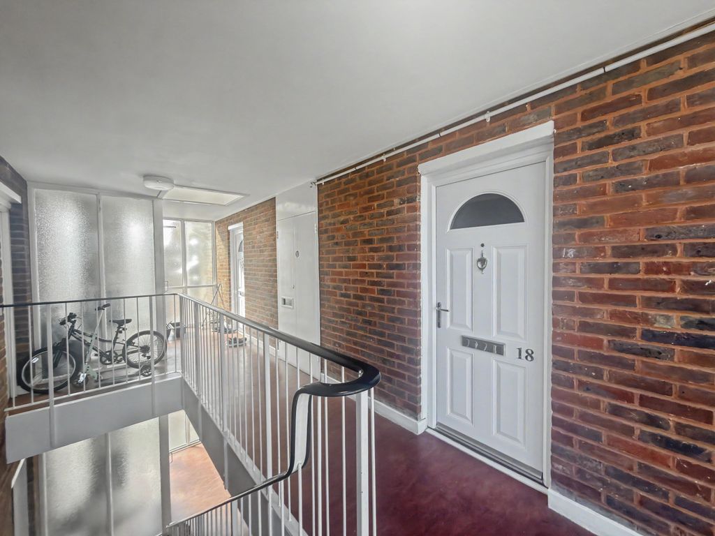 Property photo 3 of 20