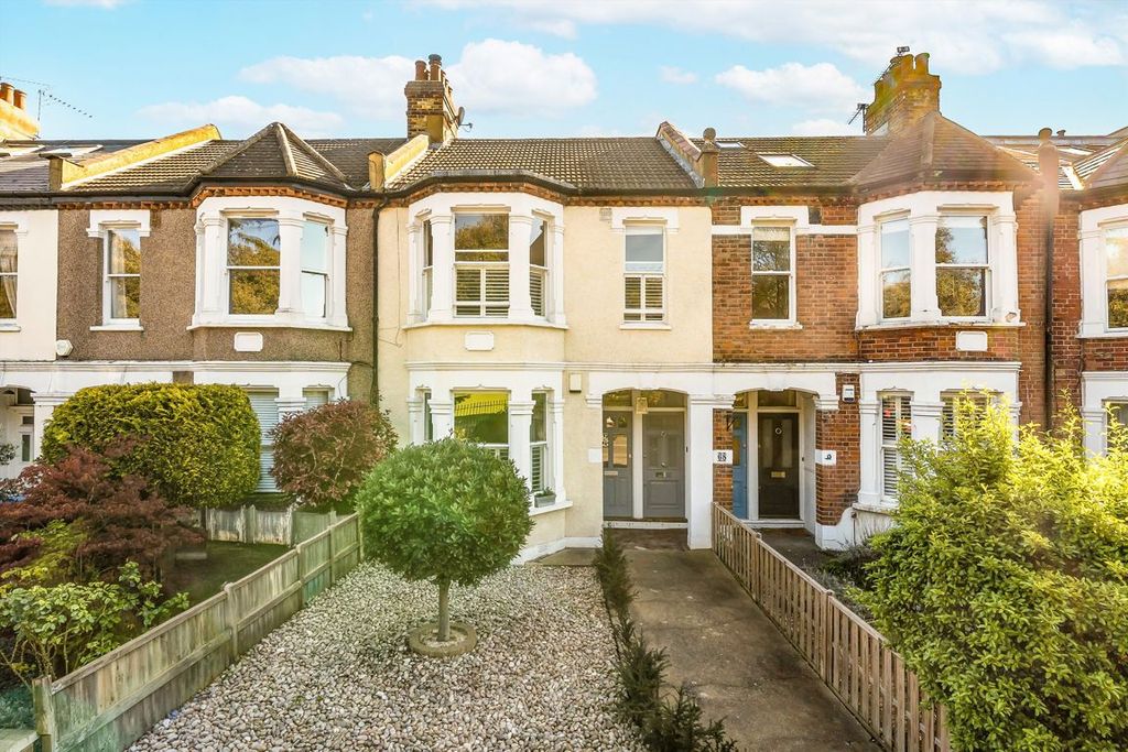 Property photo 1 of 8