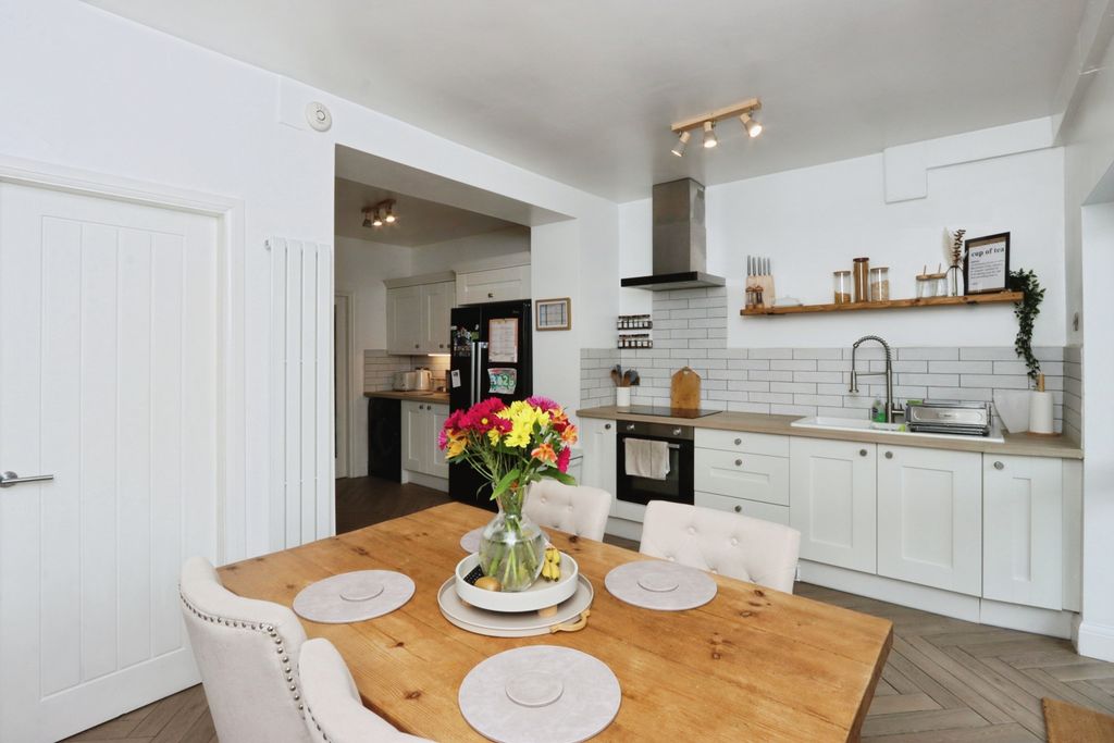 Property photo 3 of 22 Img_7799