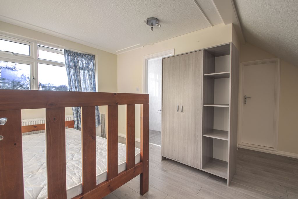 Property photo 2 of 4 Gallery