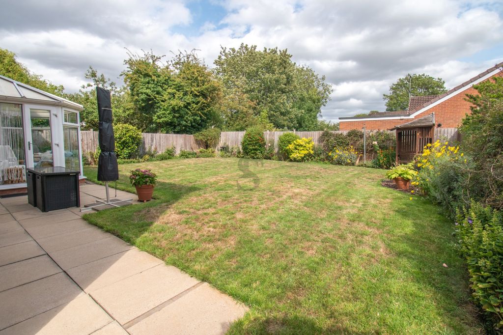 Property photo 2 of 18