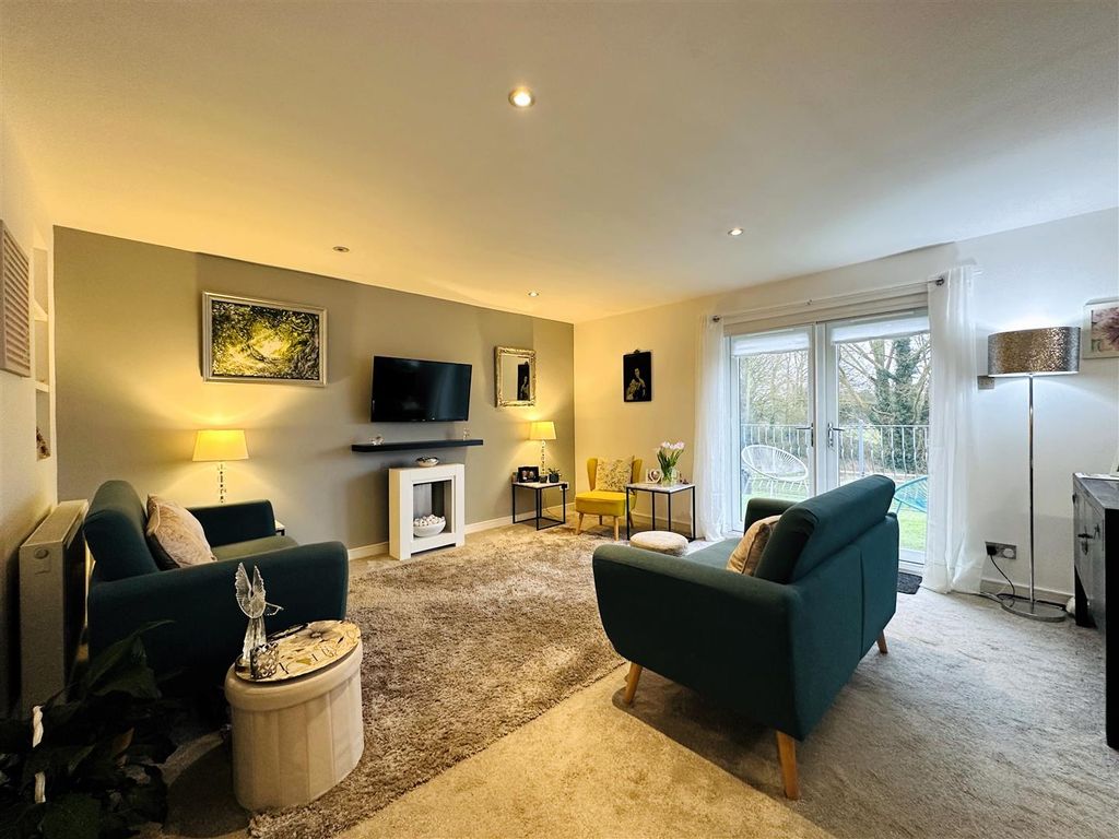 Property photo 1 of 22 Open Plan Kitchen Living Area