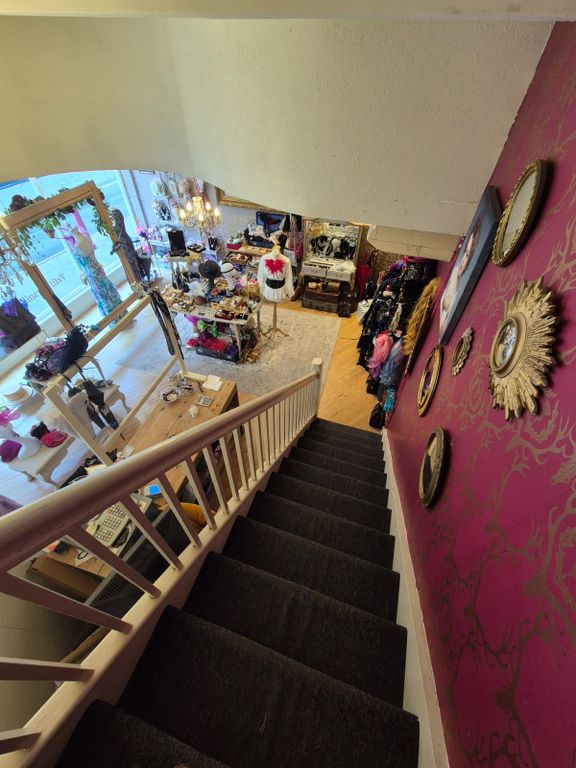 Property photo 2 of 4