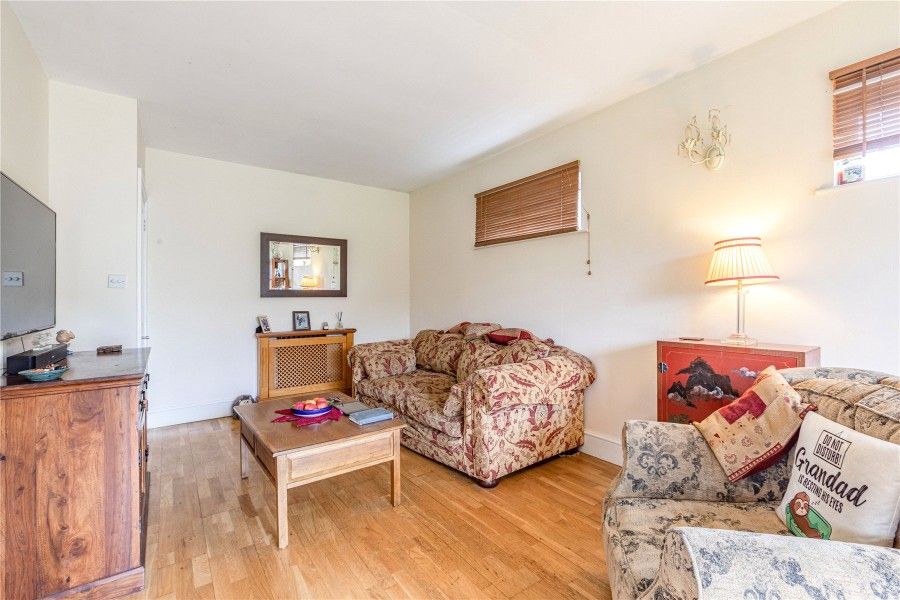 Property photo 3 of 21