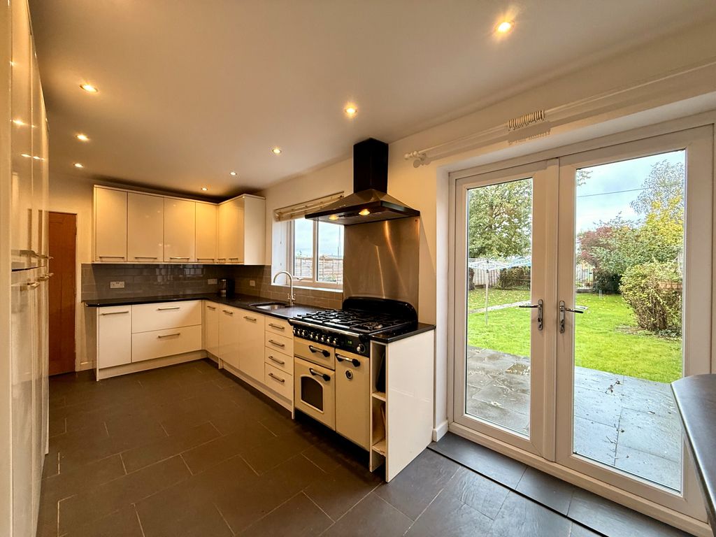 Property photo 2 of 15 Kitchen