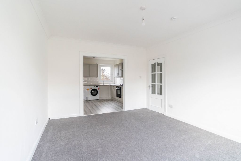 Property photo 3 of 26 Gallery