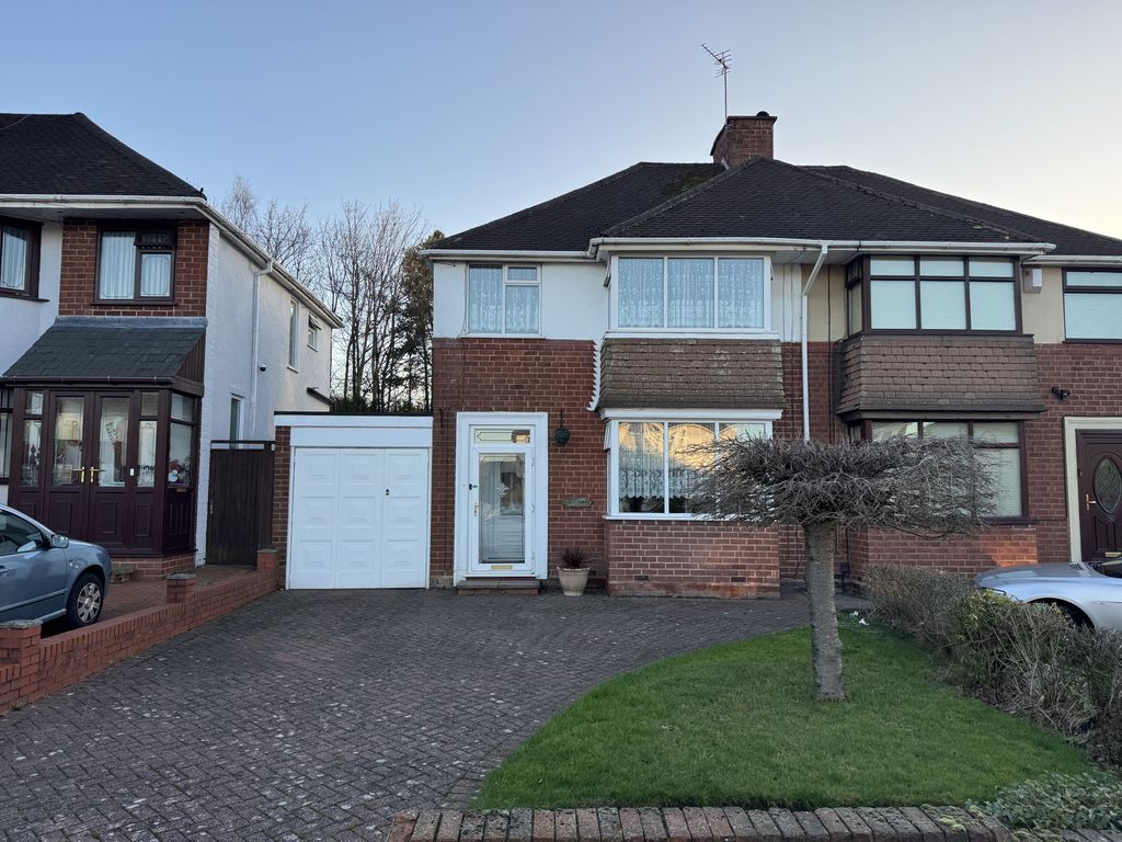 Property photo 1 of 11