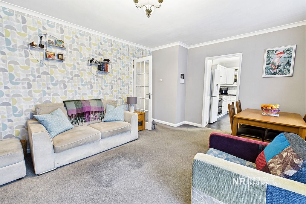 Property photo 3 of 19 Lounge -  Dining Room