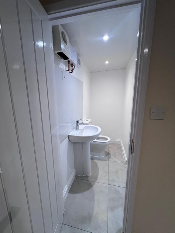 Property photo 3 of 3