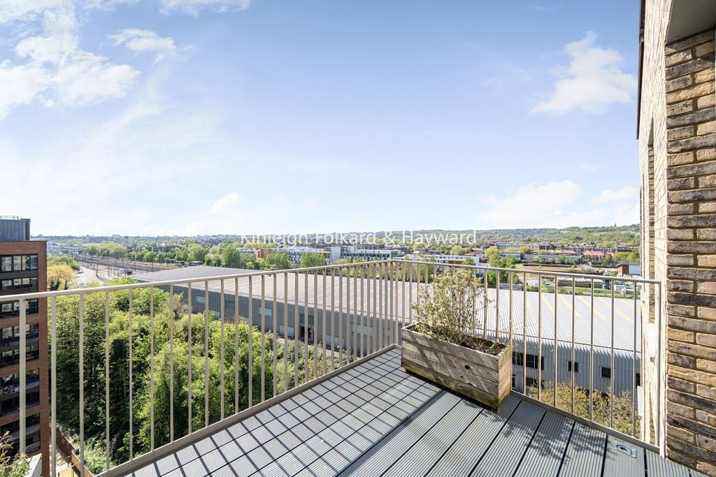 Property photo 2 of 14 Picture No. 03