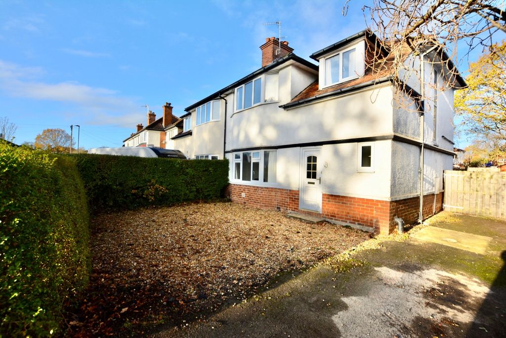 Property photo 1 of 14 Front