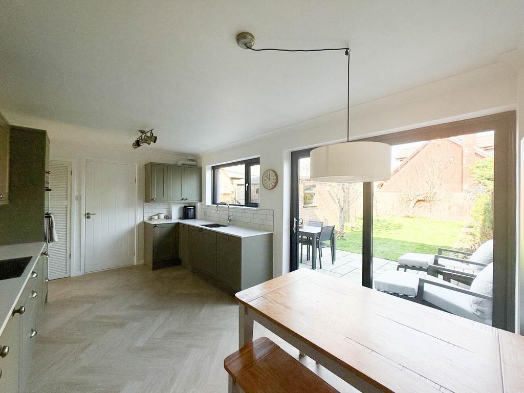 Property photo 3 of 17 Img_8174.Jpg