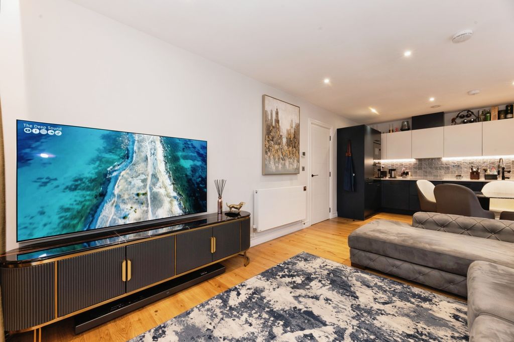 Property photo 3 of 18 Open Plan Living