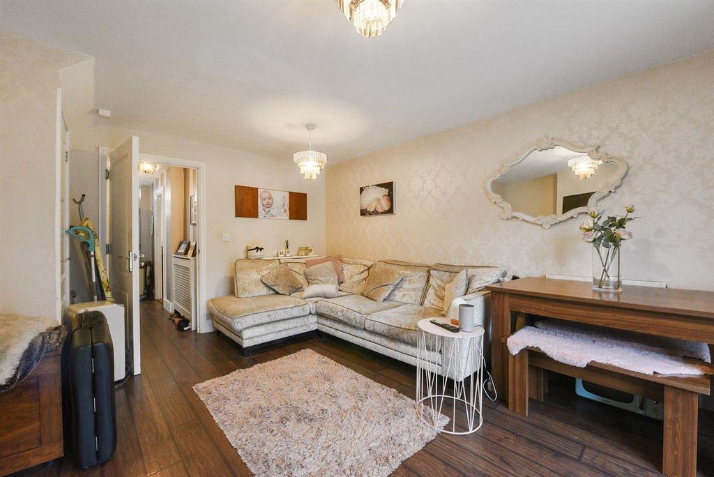 Property photo 3 of 15 Living Room