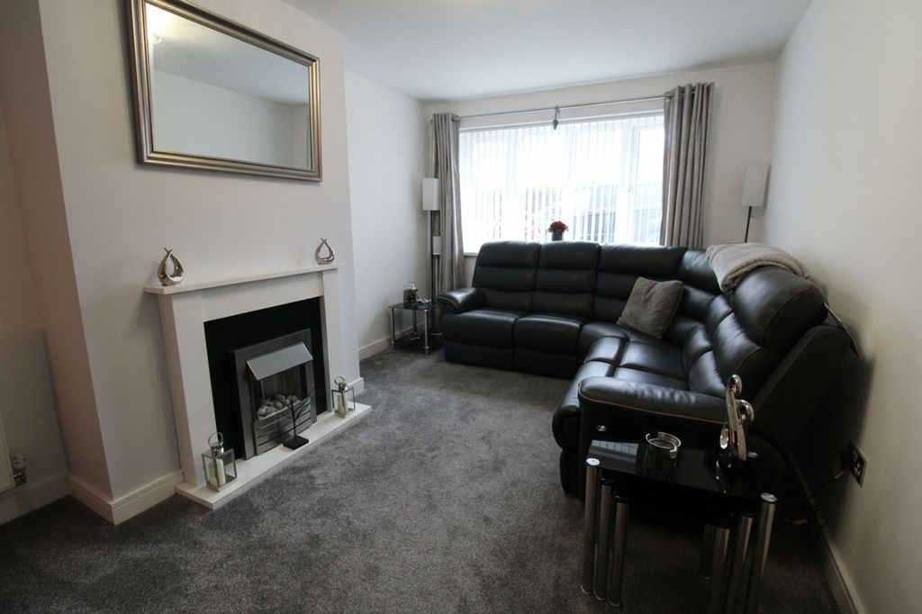 Property photo 3 of 26