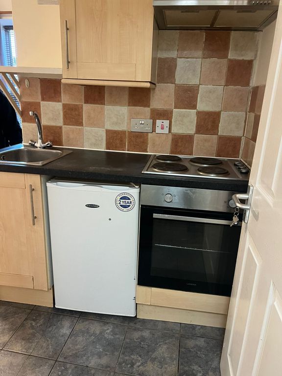 Property photo 2 of 3