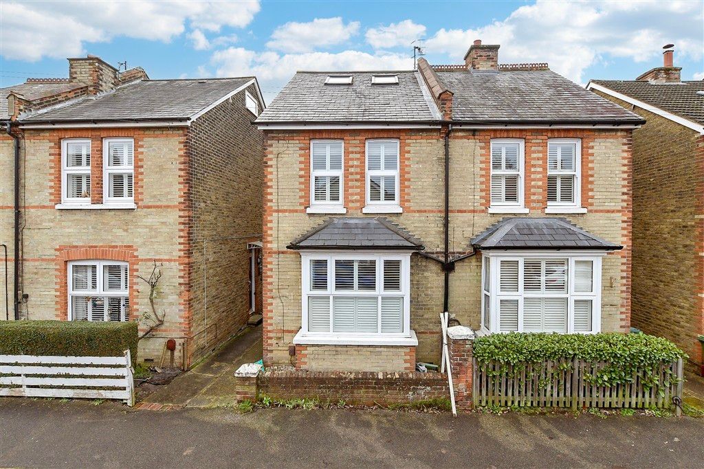 Property photo 2 of 19 External (Web)