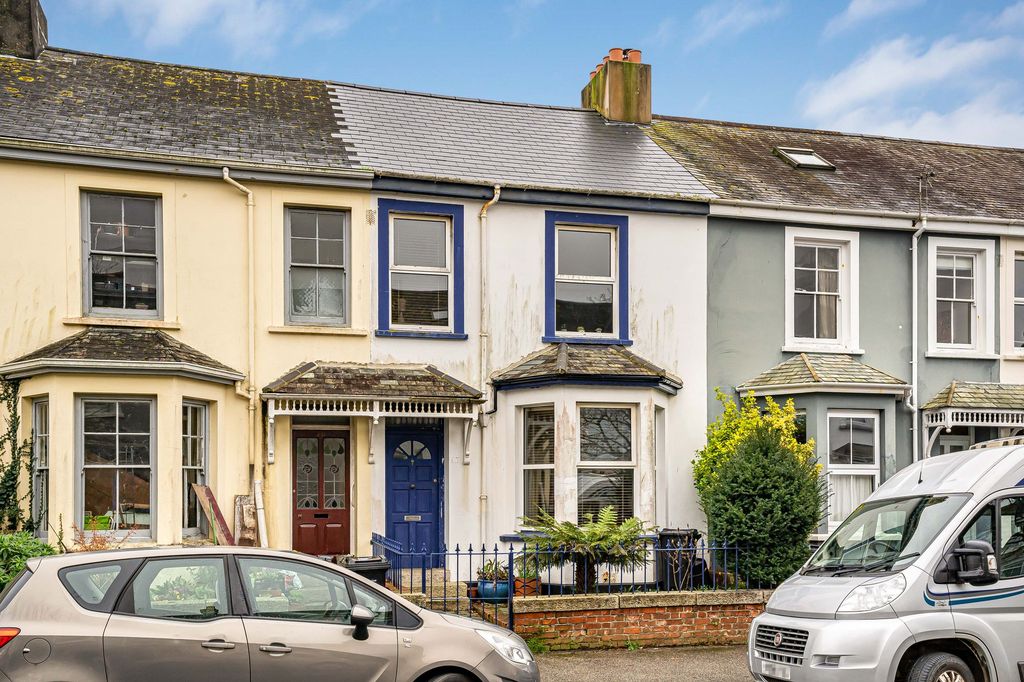 Property photo 1 of 22